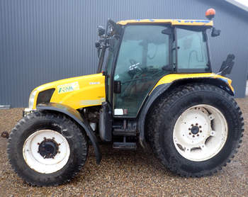 New Holland TL100A traktor
