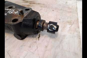 salg af Halter f. Unterlenker Case Farmall 115A