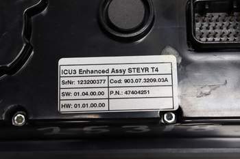 salg af Armaturenbrett Steyr 4130 Profi 
