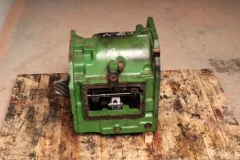 salg af Getriebe John Deere 7710 
