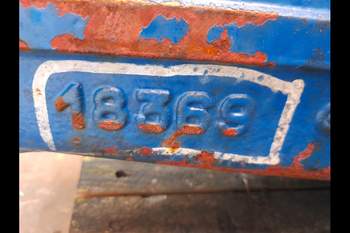 salg af Vorderachsgehäuse Ford 4610