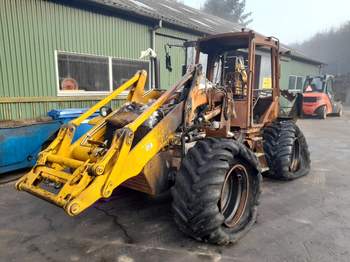 salg af zerlegte Baggerlader Hydrema 906 F