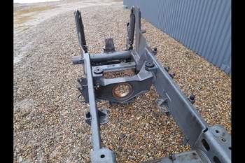 salg af Fronthydraulik Claas Xerion 3800