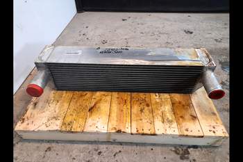 salg af Intercooler Claas Xerion 3800