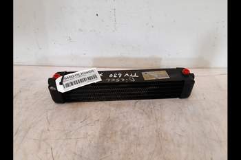salg af Ölkühler Deutz-Fahr Agrotron TTV630