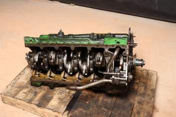 salg af Shortblock John Deere 6215R