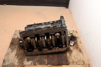 salg af Shortblock Massey Ferguson 6716S
