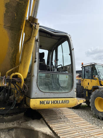 salg af Bagger New Holland E265 B
