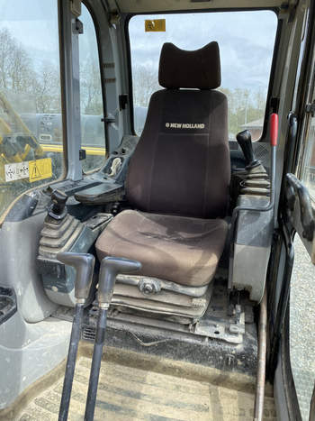 salg af Bagger New Holland E265 B