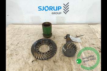 salg af John Deere 6910  Front axle differential