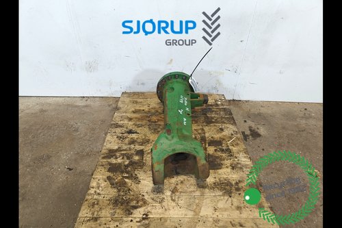 salg af Vorderachsgehäuse John Deere 6910 RECHT