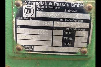 salg af Vorderachsgehäuse John Deere 6910 LINKS