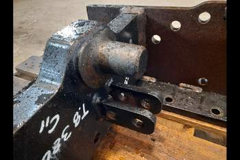salg af Anhängerkupplung New Holland T8.380