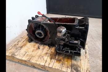 salg af Hinterachsen Massey Ferguson 4225