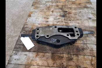 salg af Halter f. Unterlenker New Holland TL70A