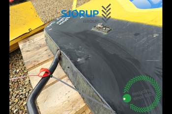 New Holland BB9060 Hood and fender New Holland BB9060 Hood and fender