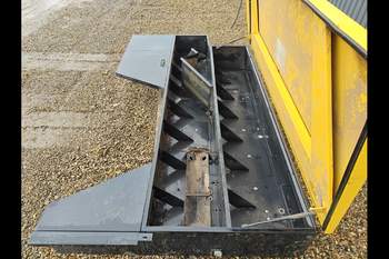 salg af Seitenplatte New Holland BB9060