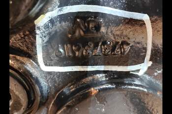 salg af Endandtrieb Vorderachse New Holland T8.410 RECHT