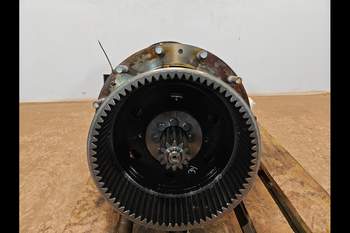 salg af Endandtrieb Vorderachse New Holland T8.410 RECHT