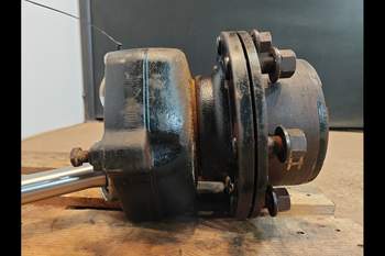 salg af Endandtrieb Vorderachse Manitou 1340 RECHT