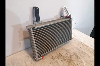 salg af Ölkühler Massey Ferguson 6485