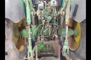 salg af John Deere 6920S traktor