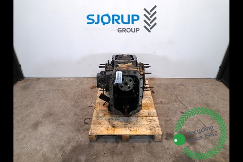 salg af Hinterachsen New Holland T6040
