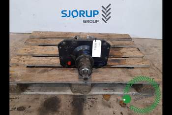 salg af New Holland T6040  Front axle differential