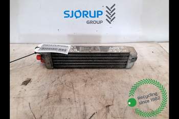 Oljekylare Deutz-Fahr Agrotron M650 Oljekylare Deutz-Fahr Agrotron M650