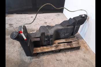 salg af Kraftstofftank New Holland TL90