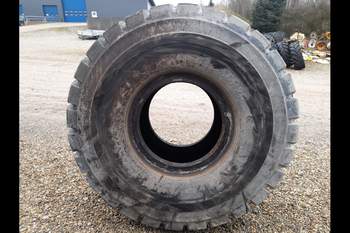 salg af Fiat Kobelco W270 RIGHT Tire