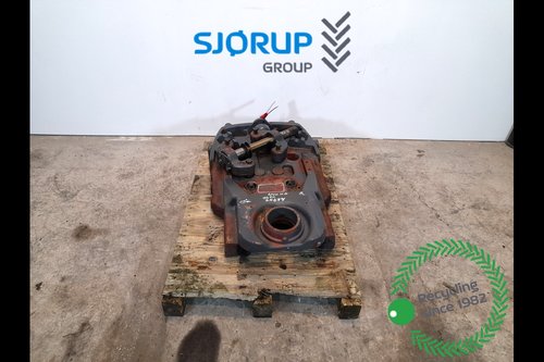 salg af Vorderachsbock New Holland 8670