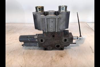 salg af Zusatzsteuergerät New Holland 8670
