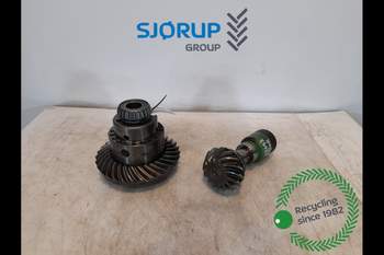 salg af John Deere 6150R  Front axle differential