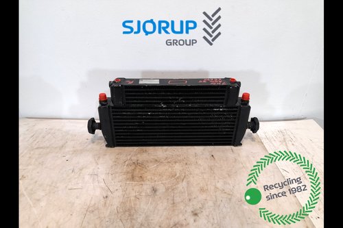 salg af Ölkühler Deutz-Fahr Agrotron 85