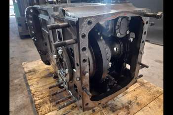 salg af Hinterachsen Valtra N142 