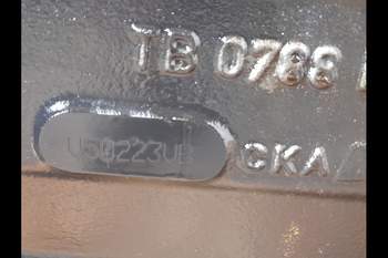salg af Hinterachsen Valtra N142 