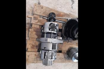 salg af Getriebe Valtra N142