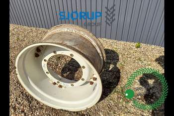 salg af New Holland 8360 LEFT Front Rim