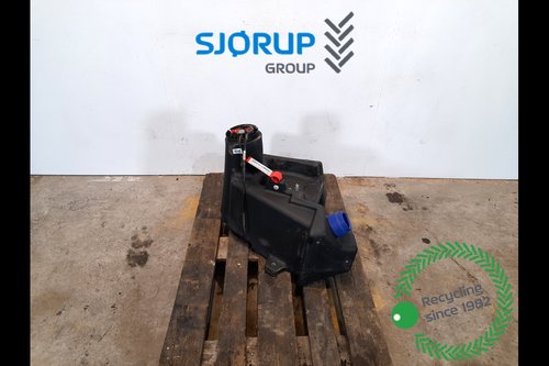 salg af AdBlue behälter Case Maxxum 115