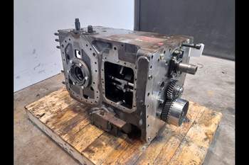 salg af Hinterachsen Valtra T254