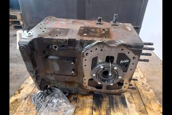 salg af Hinterachsen Valtra T254