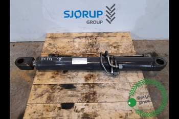 salg af New Holland B115C  Hydraulic Cylinder