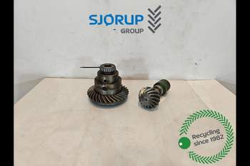 salg af John Deere 6150M  Front axle differential