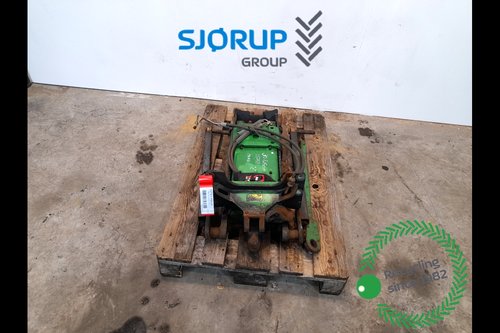 salg af Anhängerkupplung John Deere 6150M
