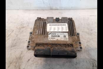 salg af Steuergerät (ECU) Motor Case Farmall 115A