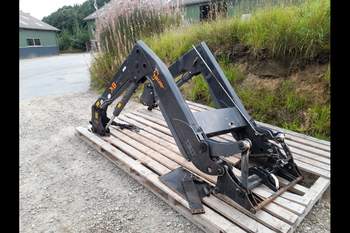 salg af Claas Arion 630C traktor