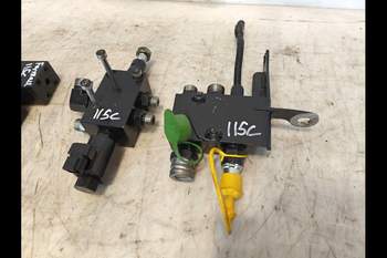 salg af Hydraulisch bremse ventil Case Farmall 115c