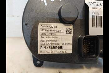 salg af Armaturenbrett Case Farmall 115c