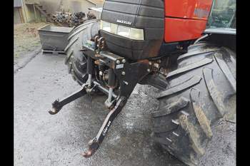 salg af Case MX135 traktor